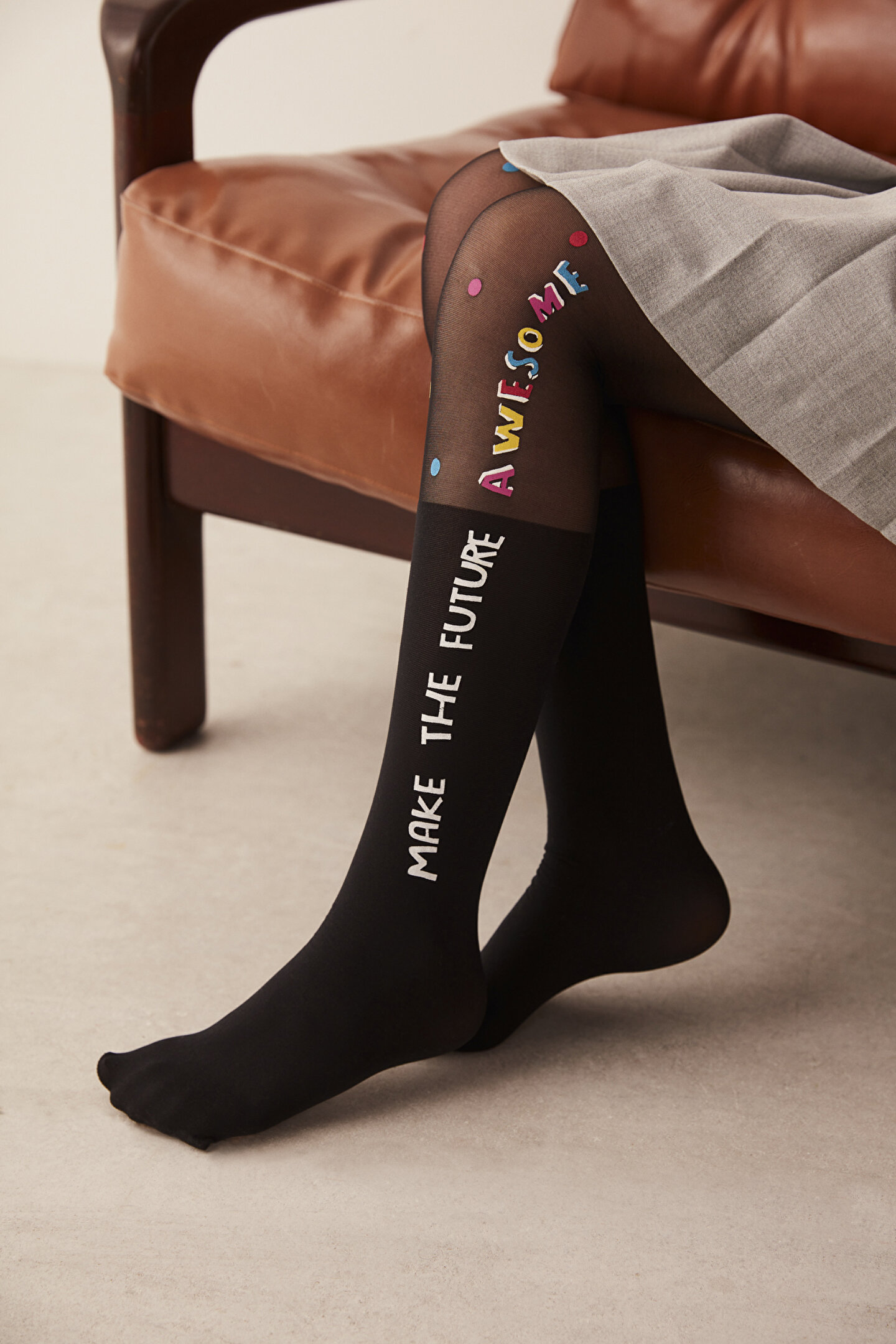 Siyah Kız Çocuk Yazılı Külotlu Çorap - 1