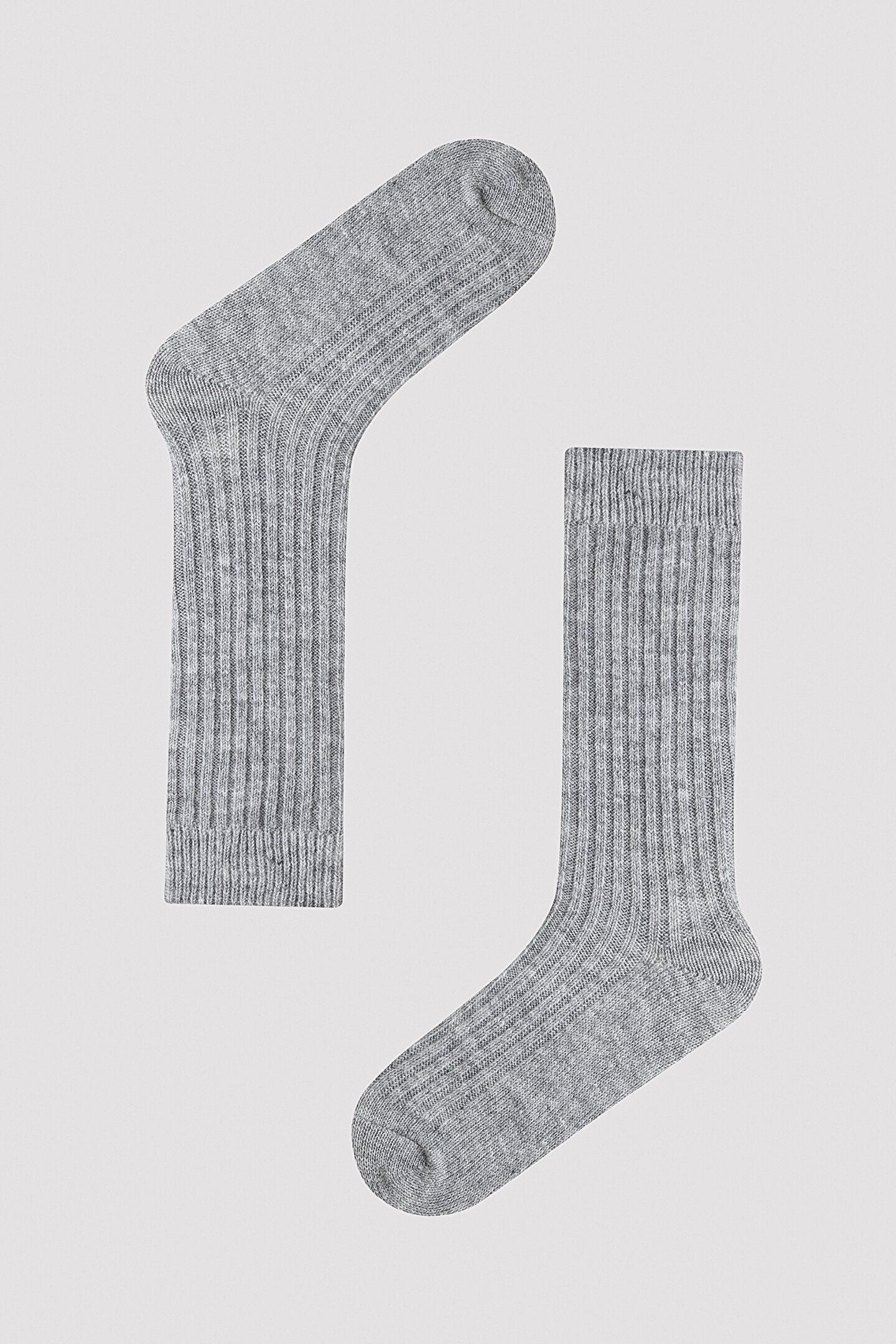 Gri Dikey Çizgili Gri Soket Çorap - 1