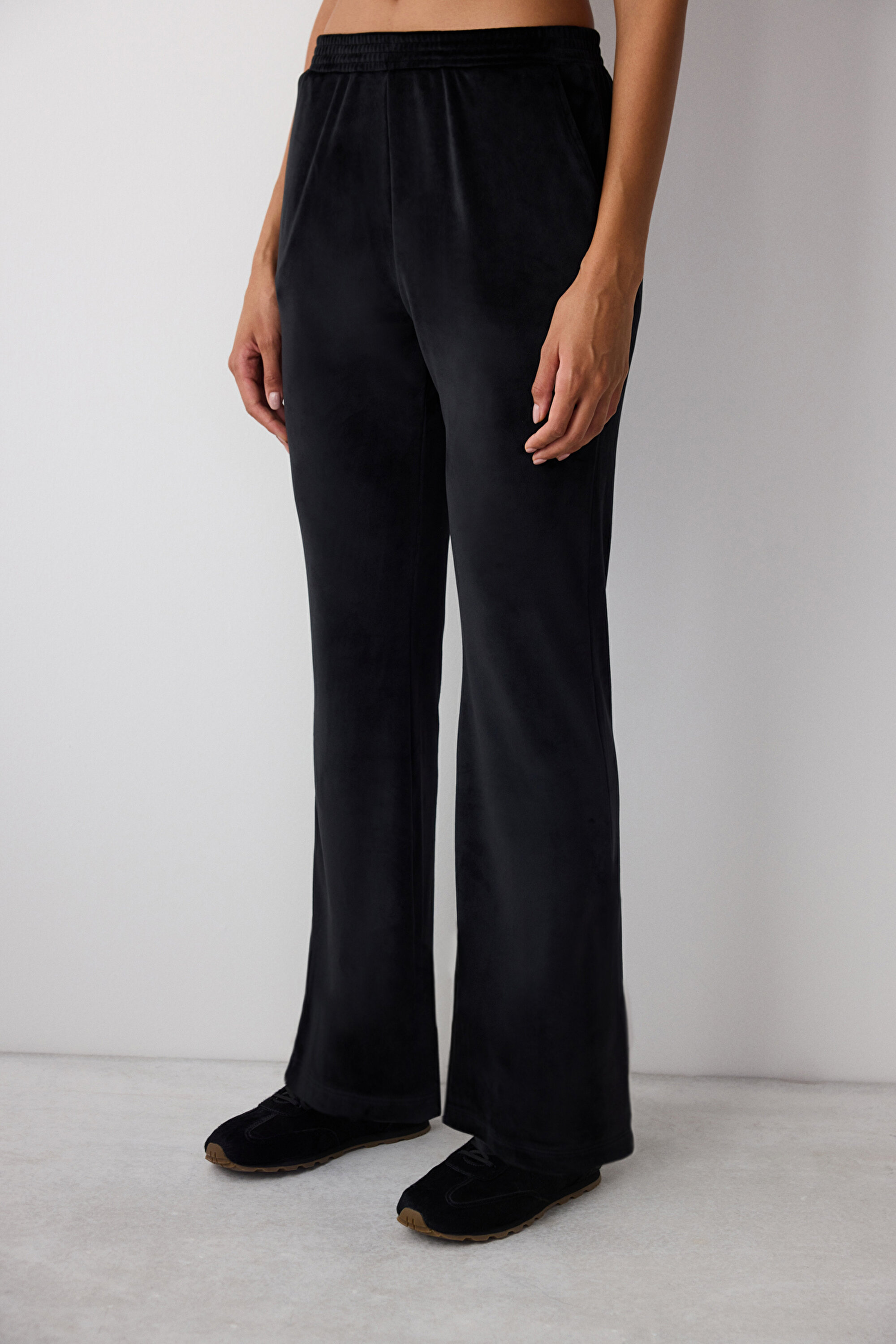 Siyah Yüksek Bel Kadife Straight Pantolon PH03K2YG24SK-BK3 - Siyah