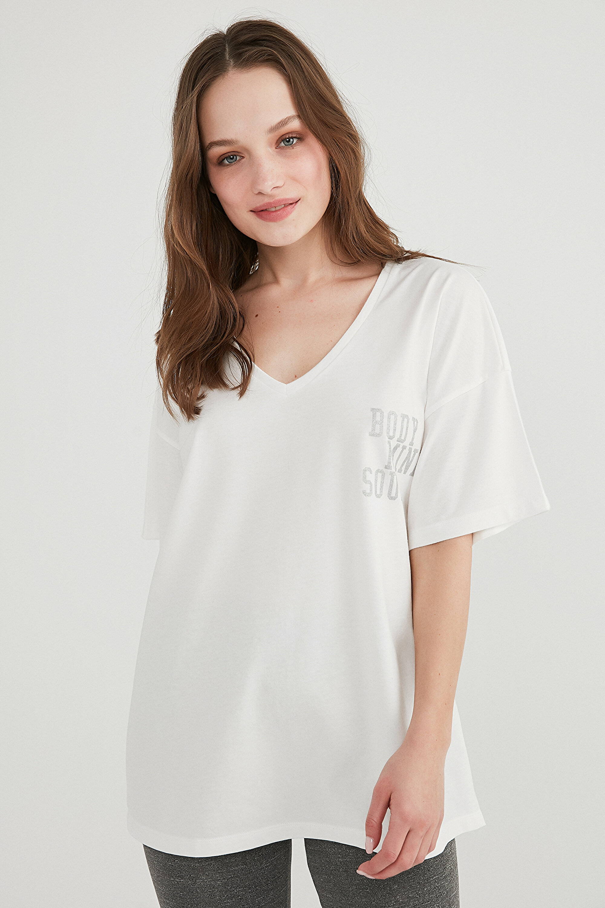 PFT V NECK OVERSIZE TSHIR, L, BYZ BEYAZ1