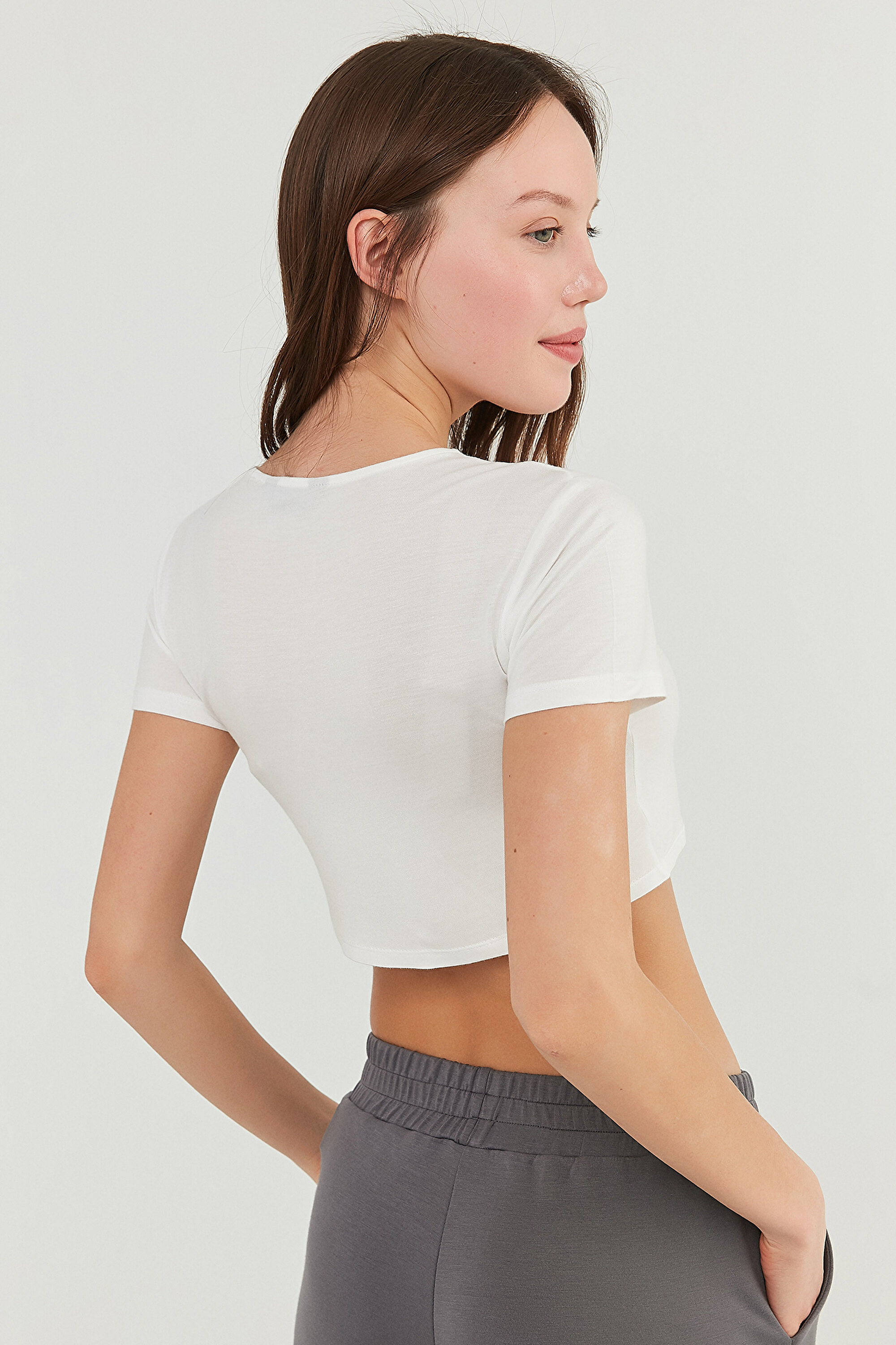 PFT V NECK CROP TSHIRT, L, BYZ BEYAZ1