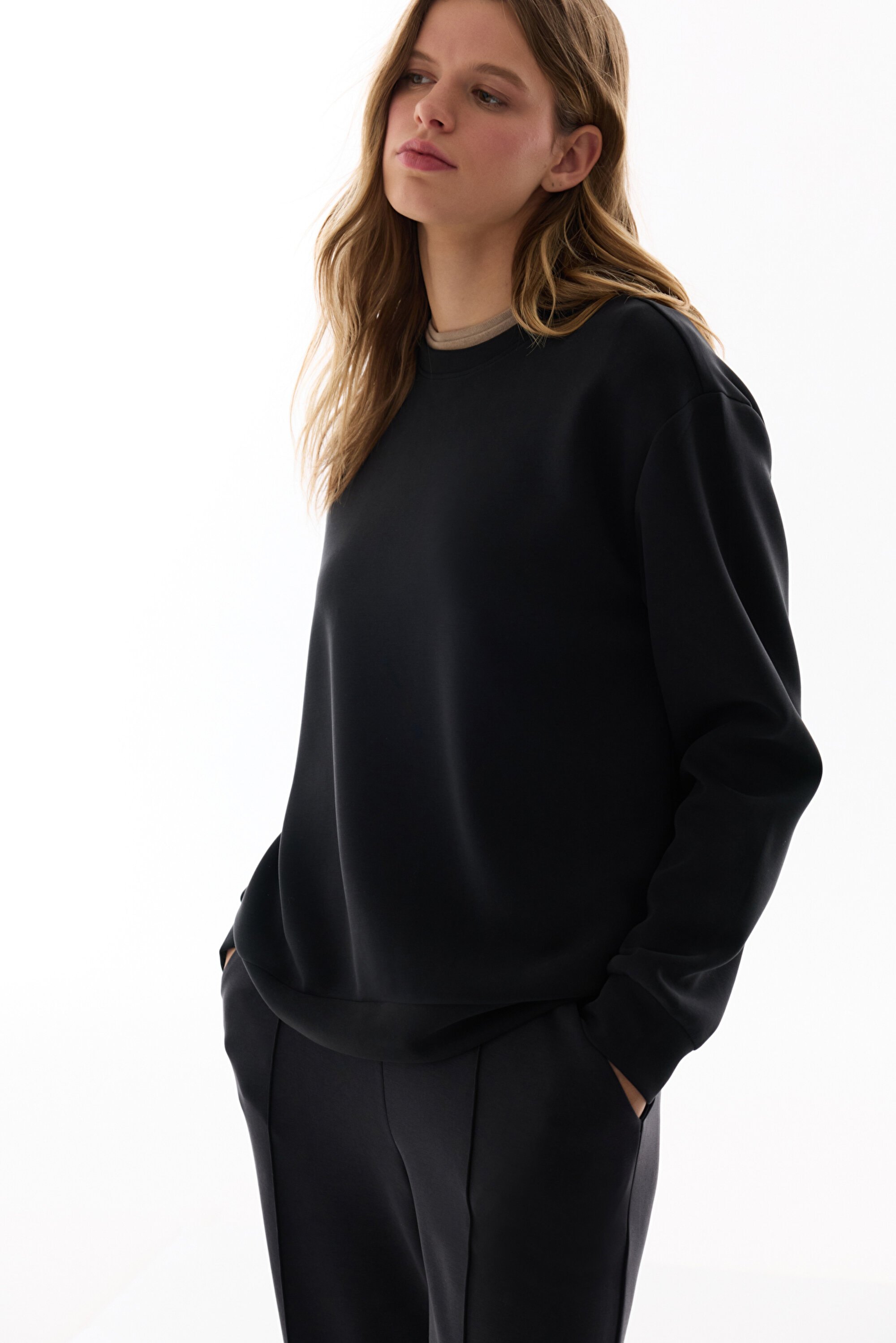 メイ Siyah Bisiklet Yaka Oversize Modal Sweatshirt PH850QCE26IY-BK3