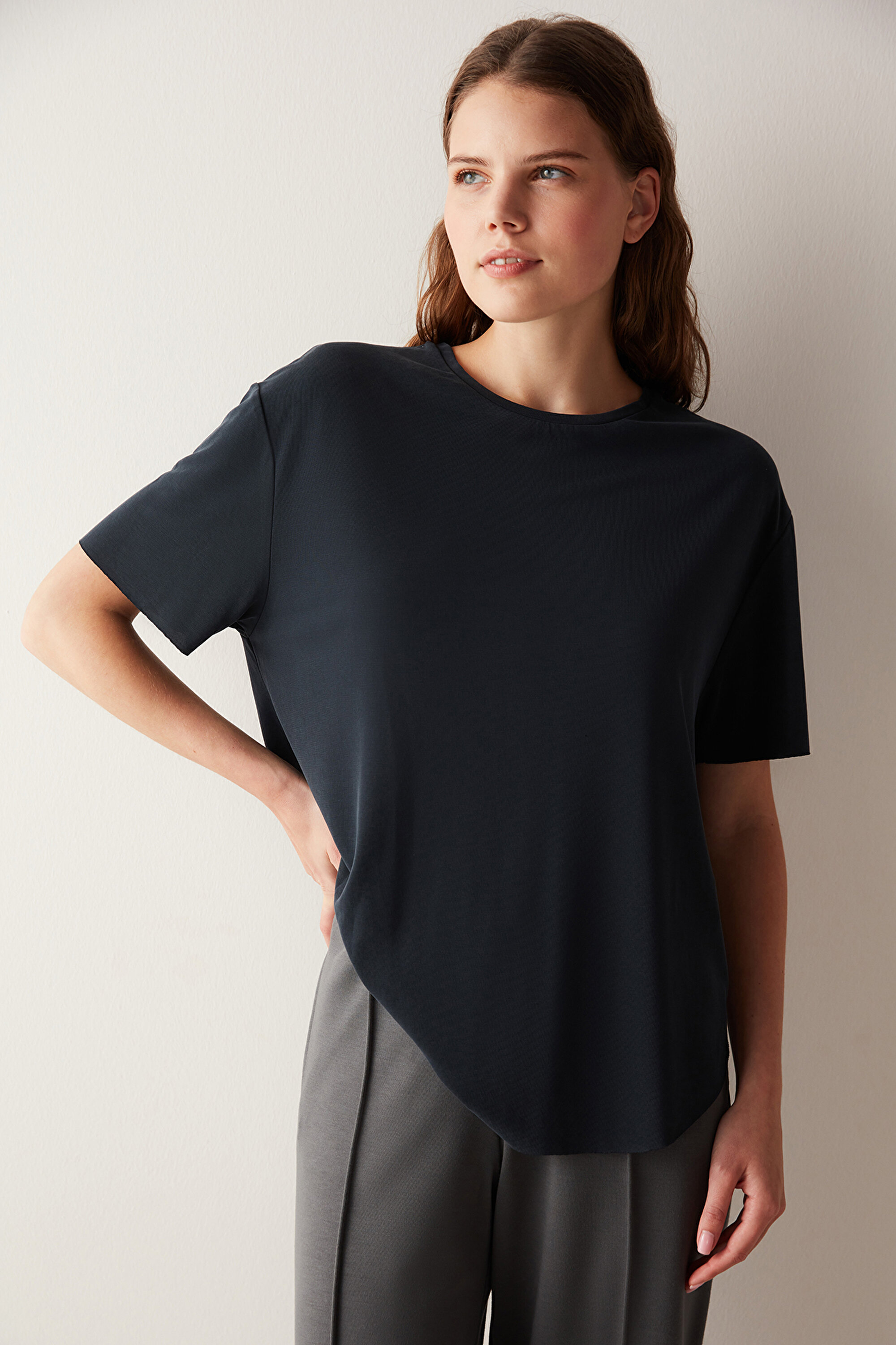 Siyah Bisiklet Yaka Loose Fit Modal T-Shirt PHDK4S9I23SK-BK3