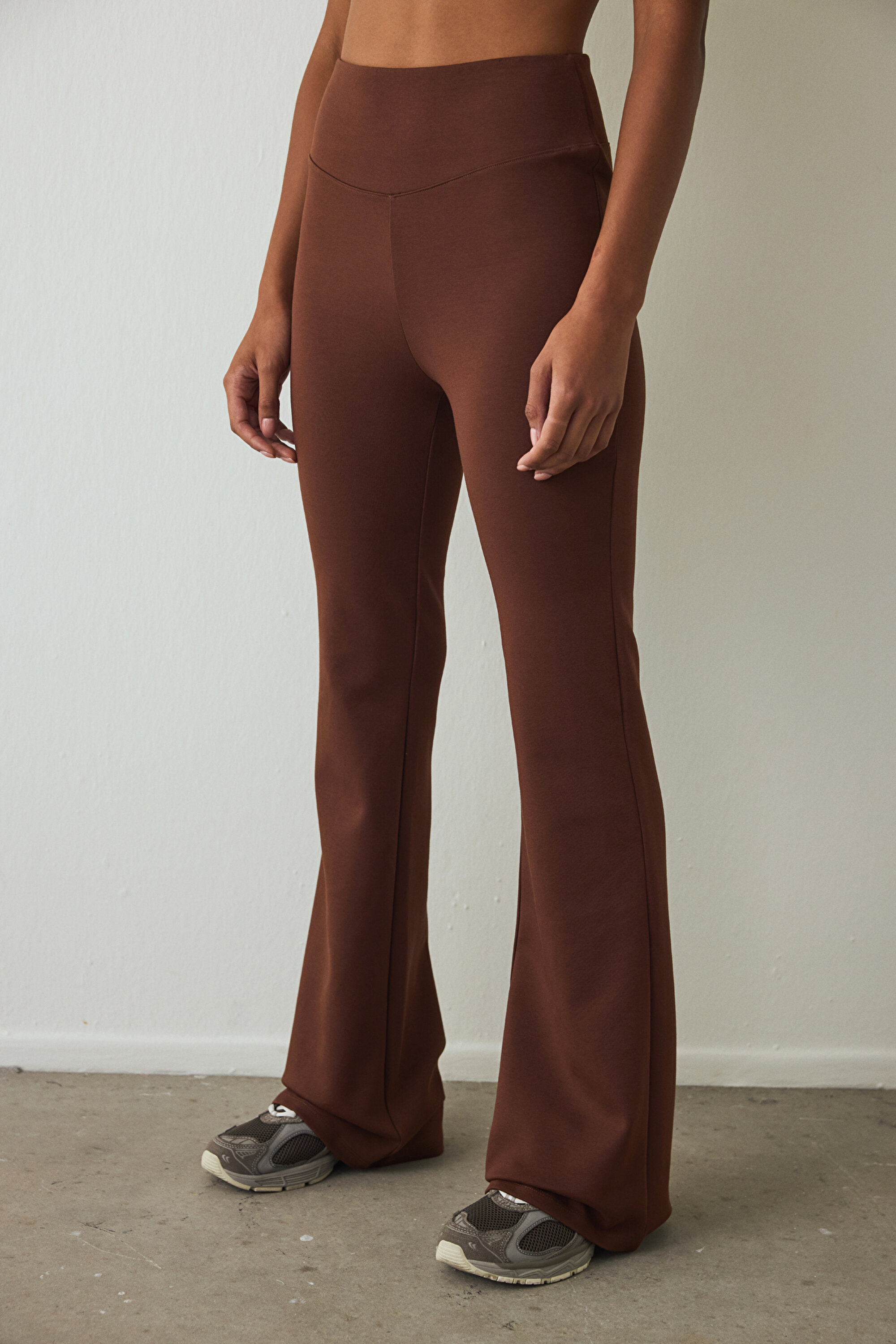 パンツ ALLCAPO COATING STACKED LONG FLARE PANTS Cappuccino Easy Yüksek Bel Slim Fit İspanyol Paça Pantolon