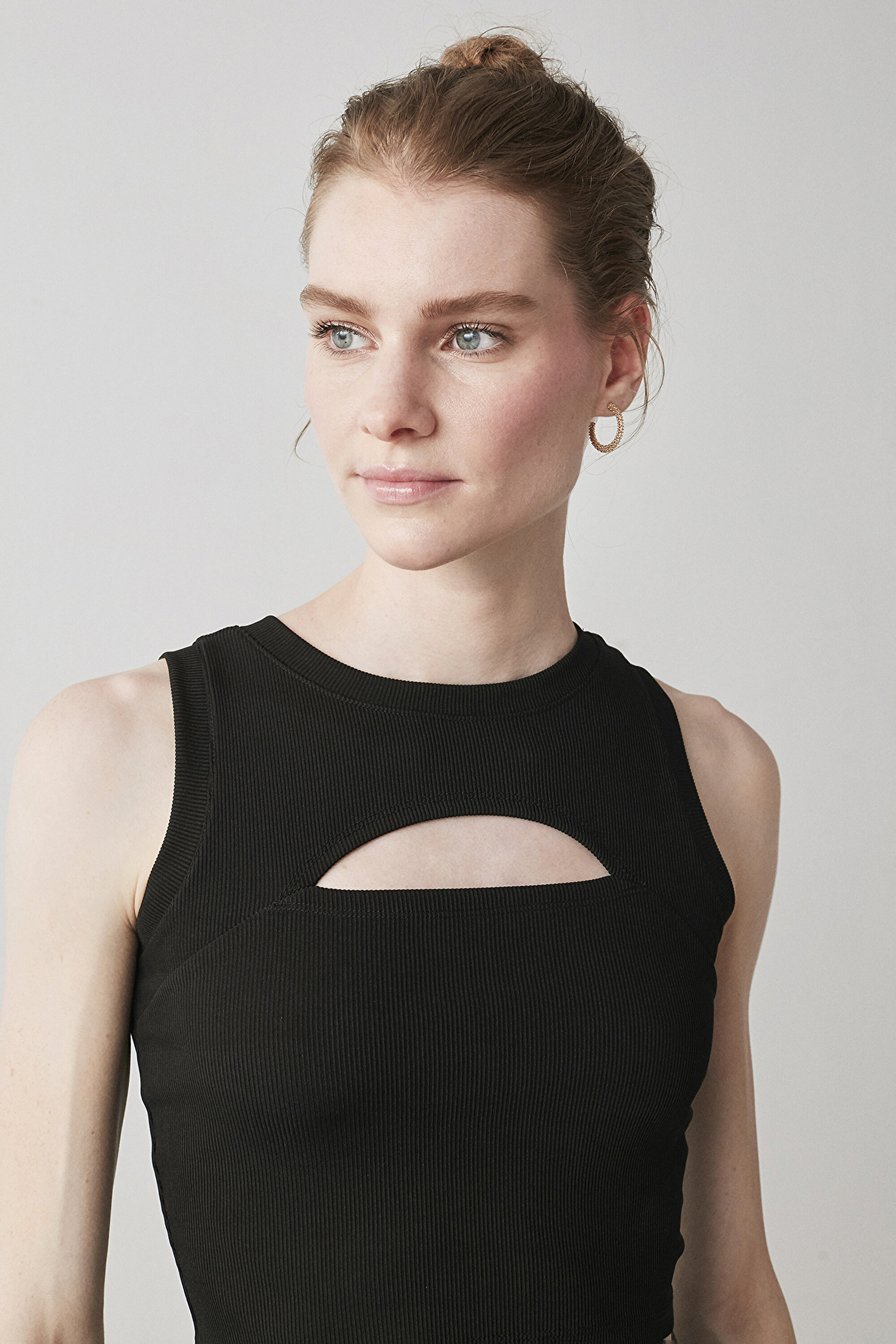 CUTOUT DETAILED CROP TOP, L, SH1 SIYAH