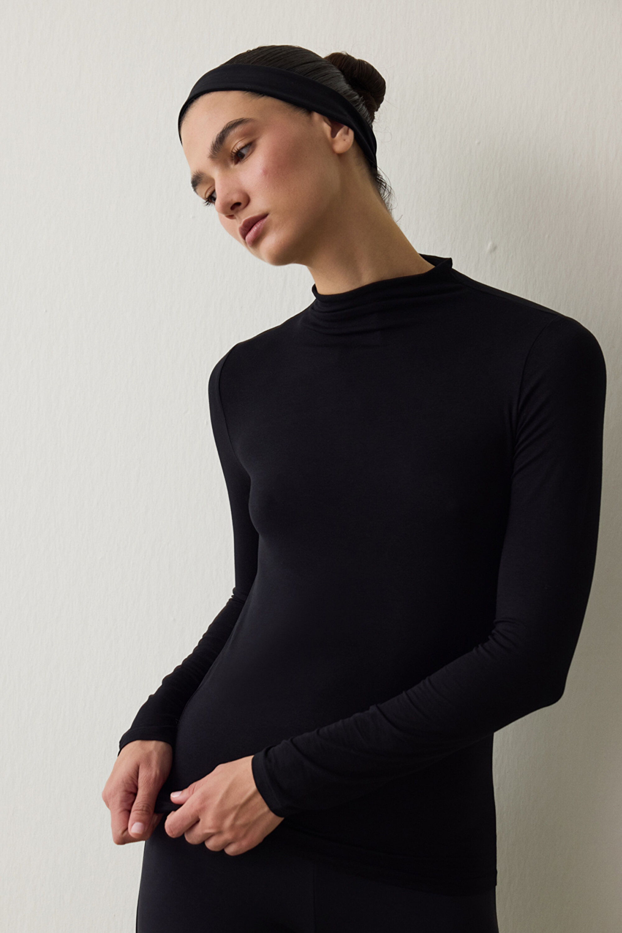 Black Half Turtleneck Slim Fit Long Sleeve Sweater PHNQN3U625SK