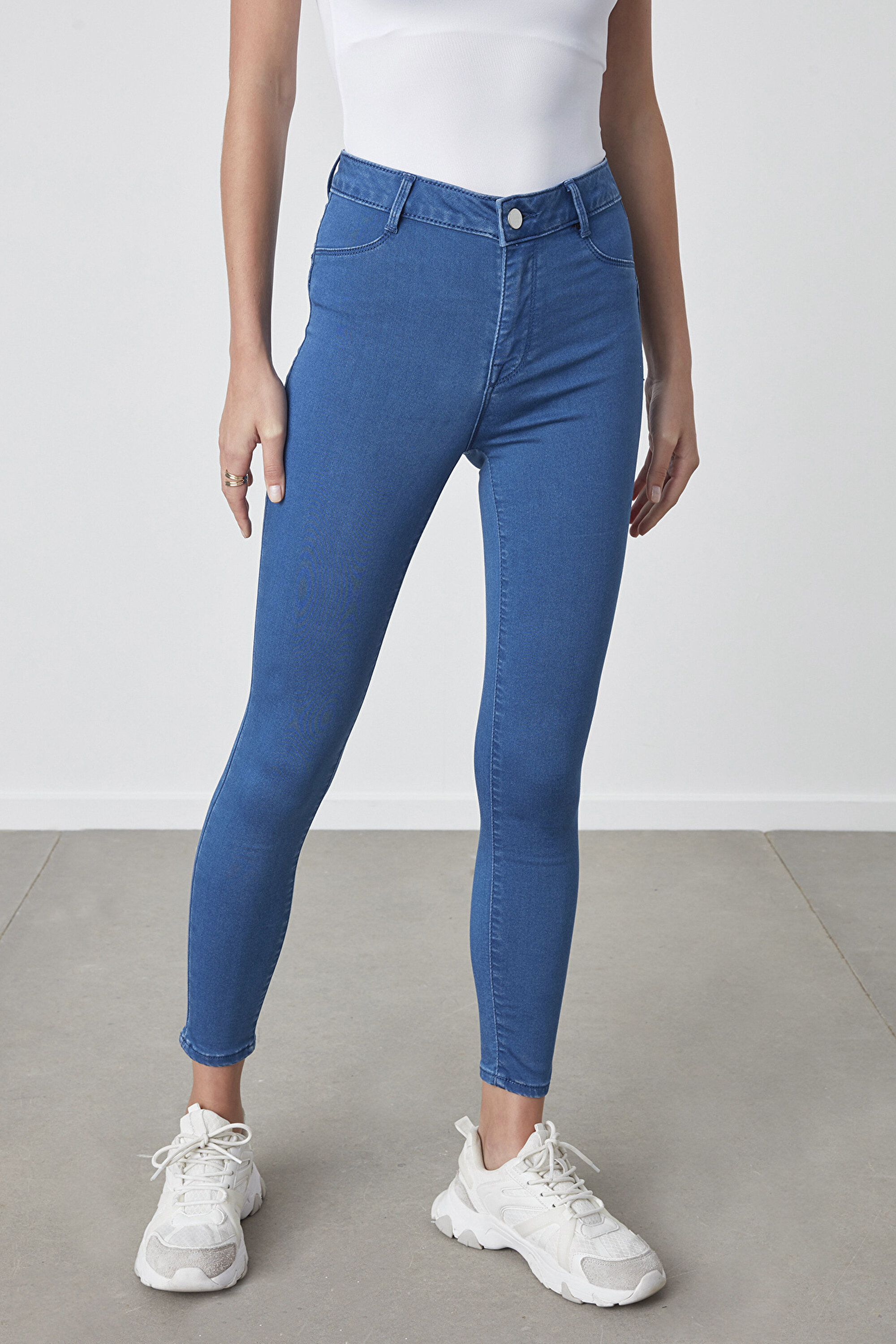 hug your skin☆Tucked denim pants Soft Touch Push Up Jegging PHQU1JNM21SK-DNL - DENIM BLUE - Penti