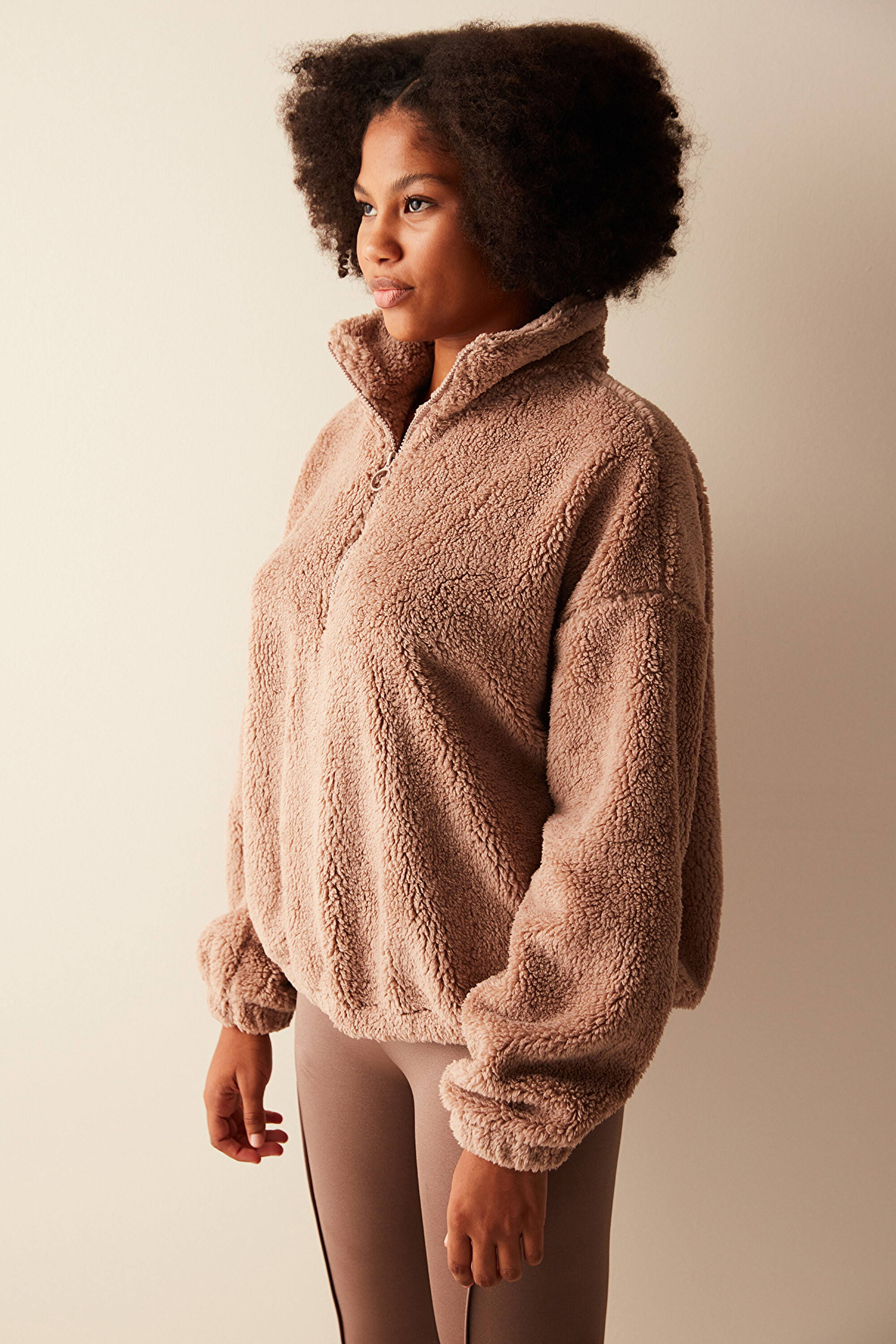 andwang Fluffy fleece set ベージュ ソックス付 靴下 クルーソックス 暖かい[品番：JRKW0005175]｜shoppinggo