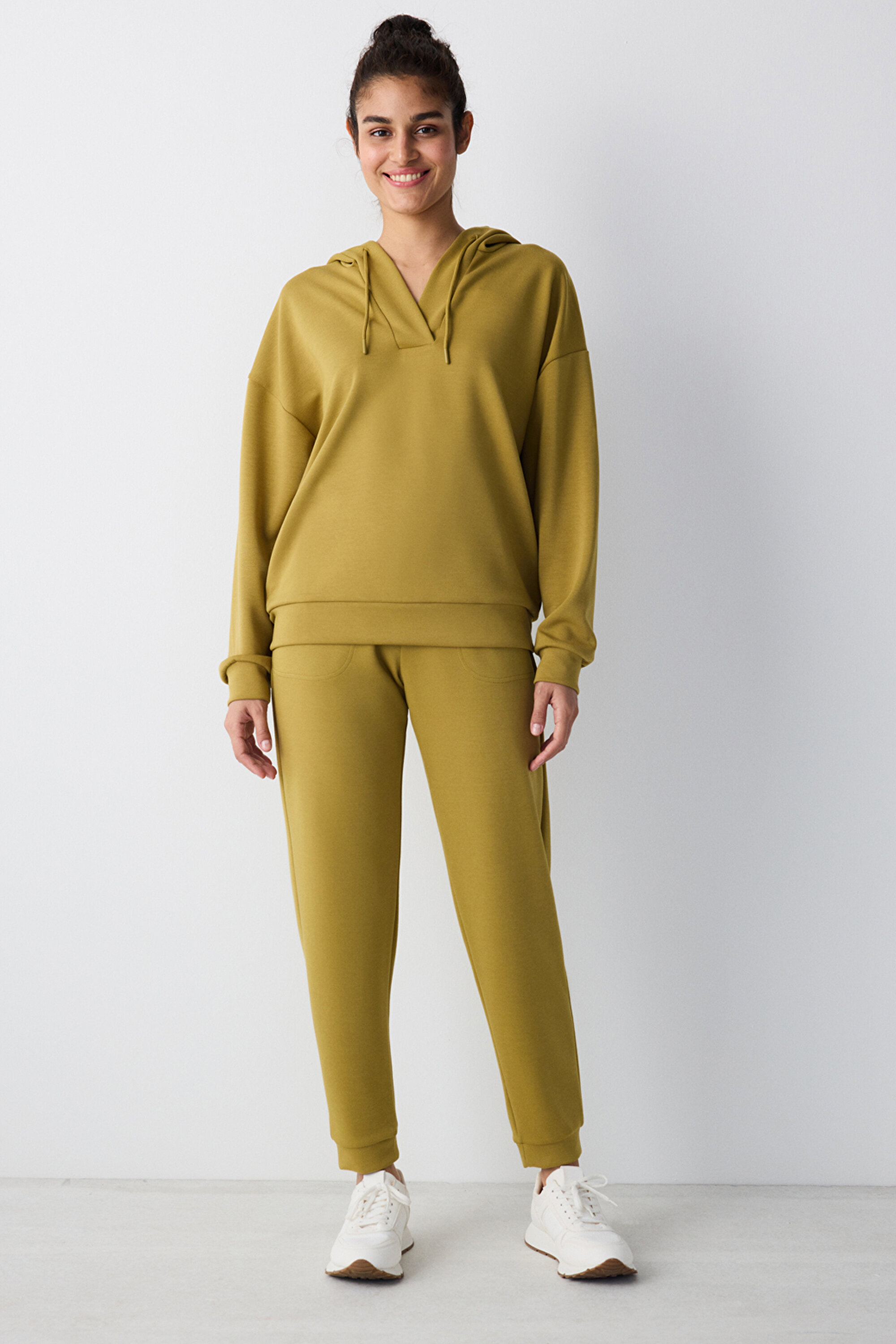 Hardal Renk V Yaka Kapüşonlu Silky Touch Sweatshirt PHZMWPLK24SK