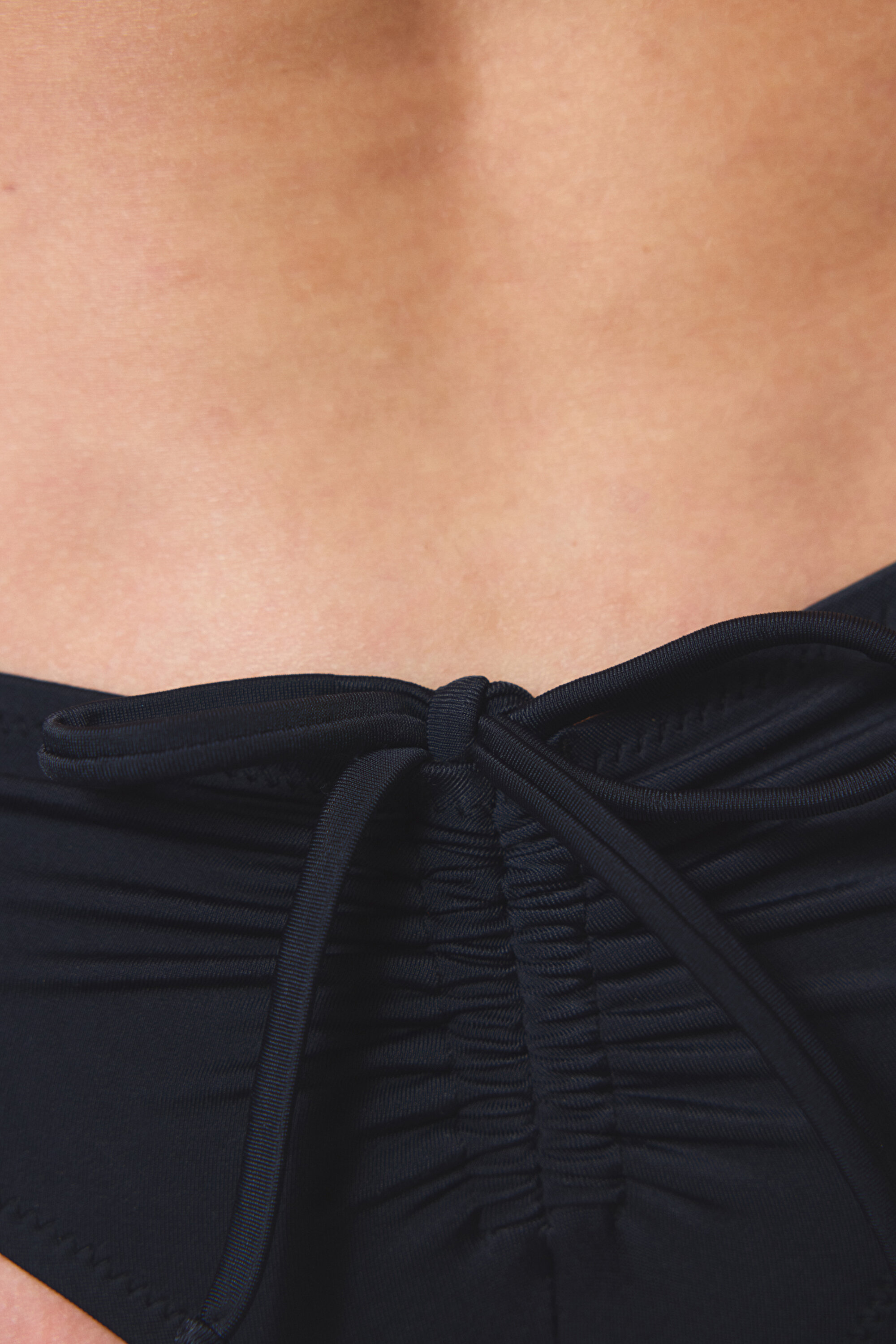 CHEEKY BOTTOM, 34, BK5 SİYAH