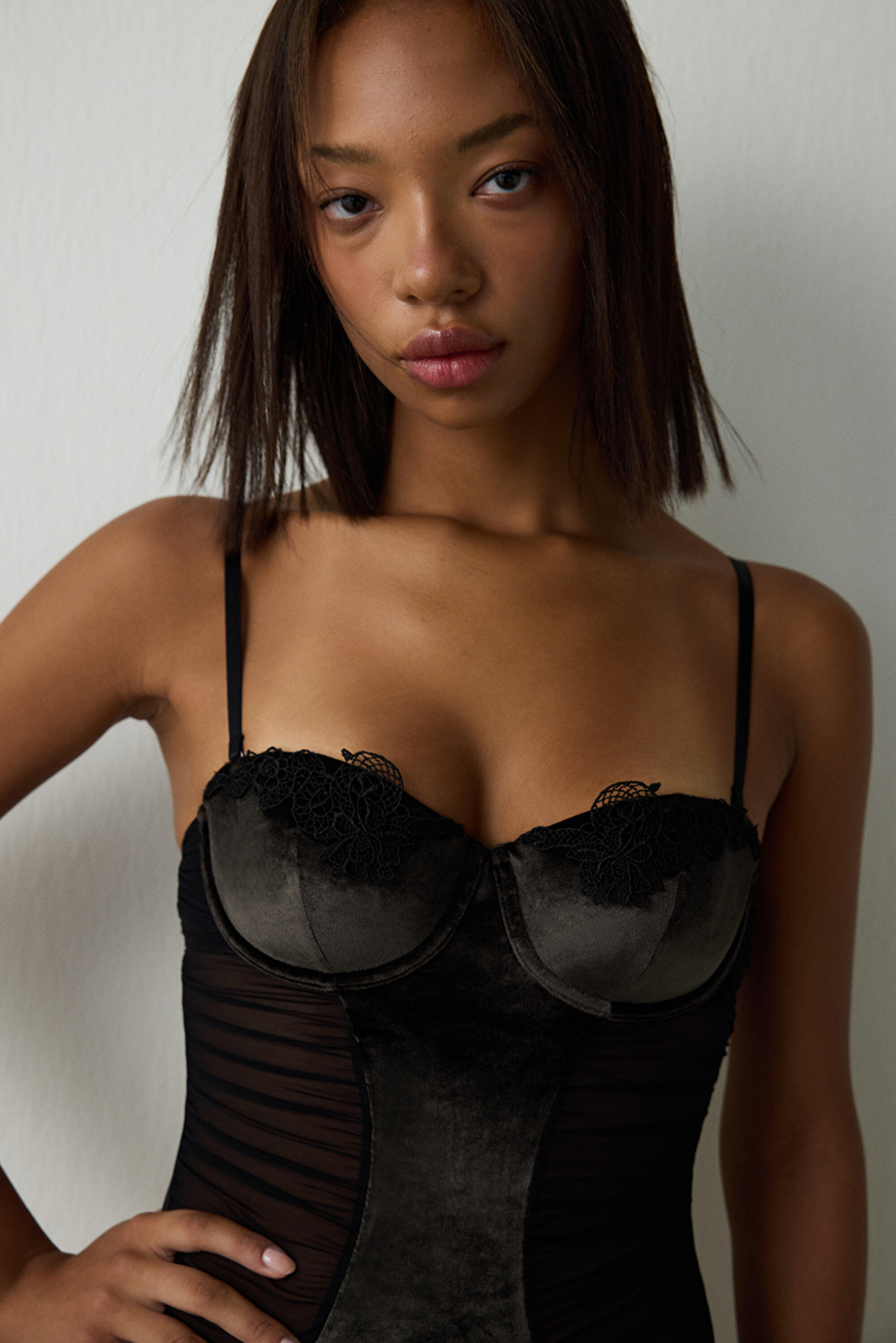 Siyah Balenli Kaplı Kadife Tanga Bodysuit PLV71IUM25SK-BK3 - Siyah