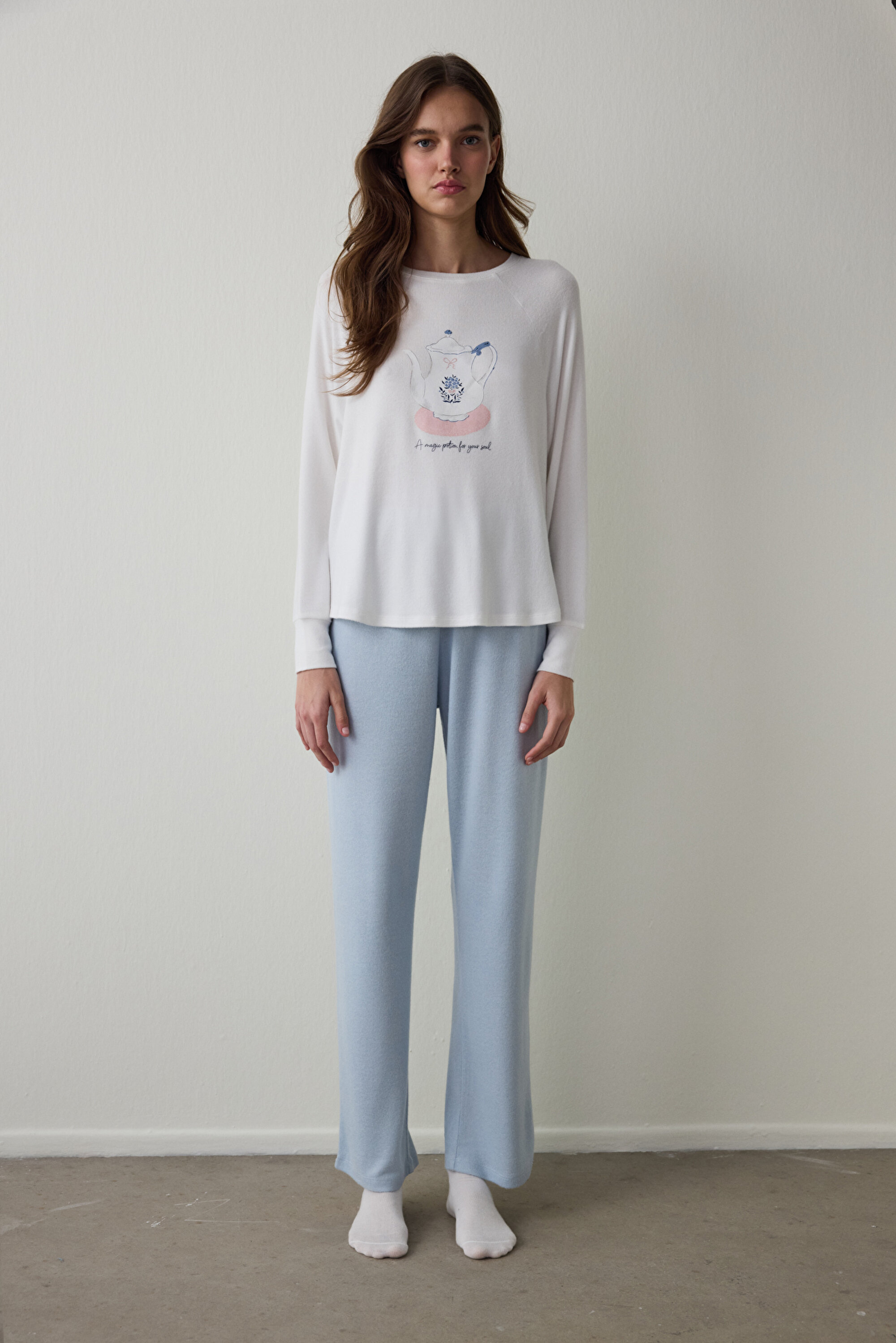 Kırık Beyaz Tea Time Bisiklet Yaka Termal Etkili Sweatshirt Pijama