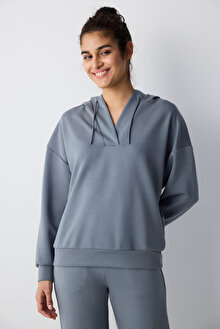 Gri V Yaka Kapüşonlu Silky Touch Sweatshirt