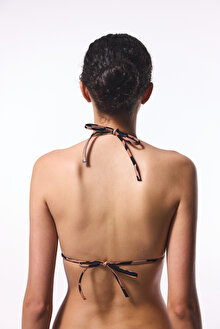 Clove Minimal Kesim Leopar Desenli Üçgen Bikini Üstü_1