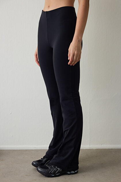 Siyah Sıcak Tutan Termal Etkili Flare (İspanyol Paça)  Yüksek Bel Tayt