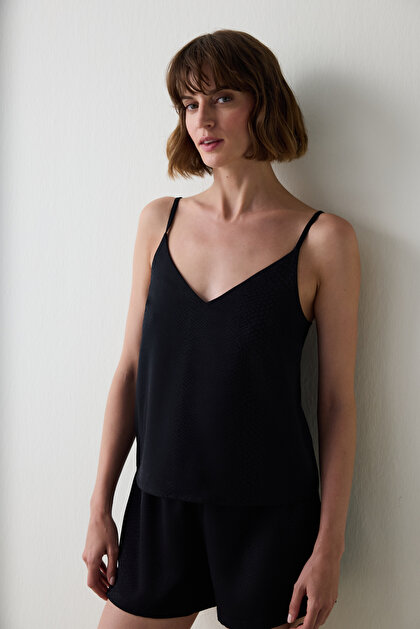 Siyah Fleur Saten V Yaka Ayarlanabilir Askılı Pijama Üstü