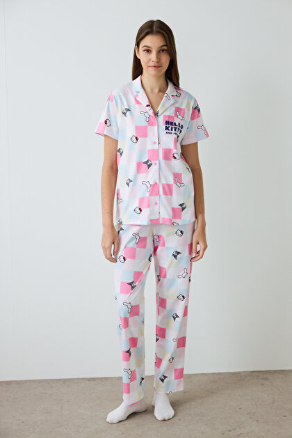 Optik Beyaz Hello Kitty Ekoseli Gömlek Yaka Pamuklu Kısa Kol Pijama Takımı