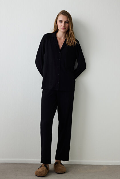 Siyah Fitilli Gömlek Yaka Uzun Kollu Düğmeli Pijama Takımı