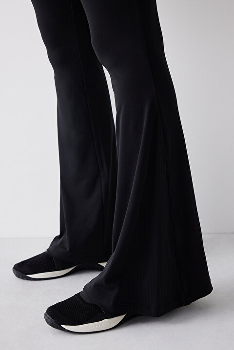 V Shaped Flare Black Pants PH43349J24IY-BK3 - SIYAH - Penti