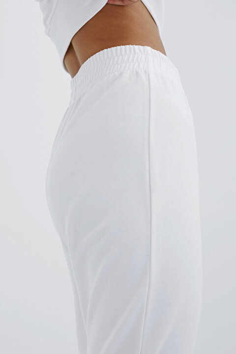 Simple Jogger Pant - 4