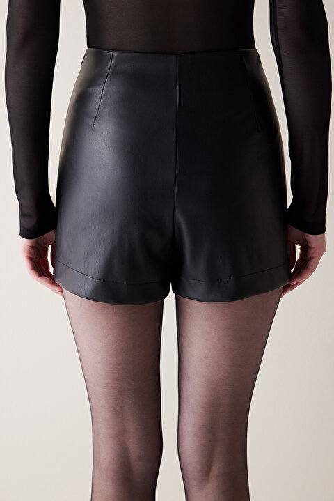 Faux Leather Short PHE76O5N24SK-BK3 - SIYAH - Penti