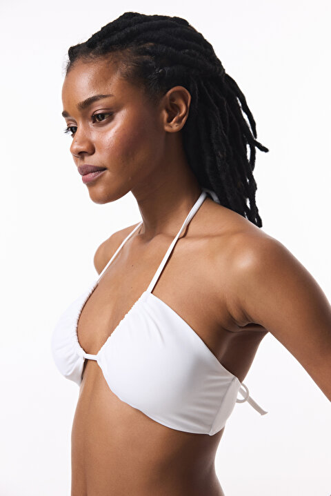 Beyaz Reverse V Kesim Çıkarılabilir Kaplı Bikini Üstü - 3