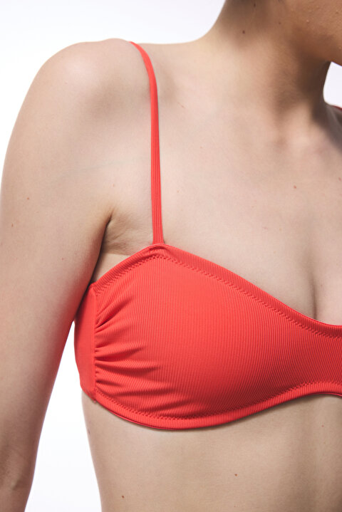 Praslin Minimal Kesim Kırmızı Bandeau Bikini Üstü - 4