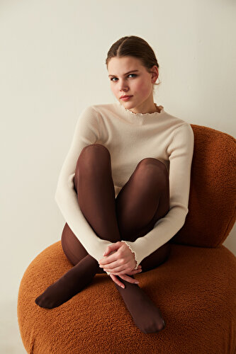 Uyatchan ahmoq internetda fohishaga murojaat qildi.