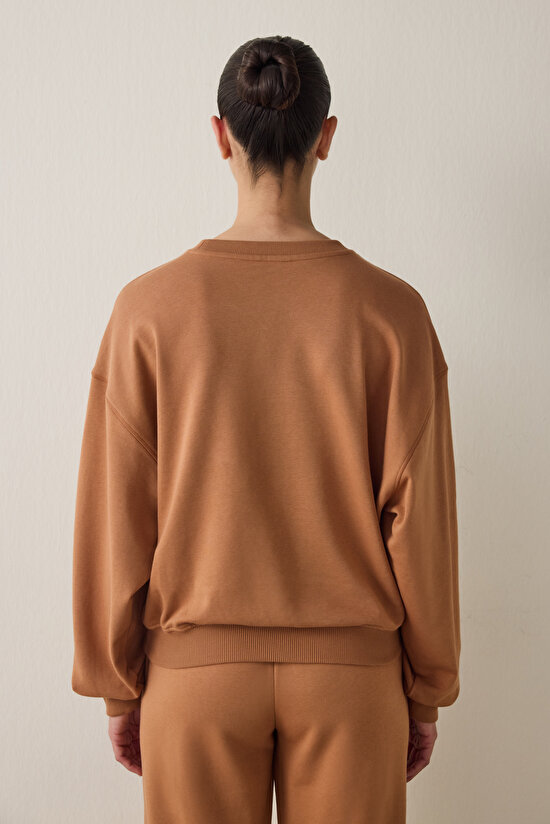 Light Brown Curvy Edge Crew Neck Oversize Crop Sweatshirt - 5