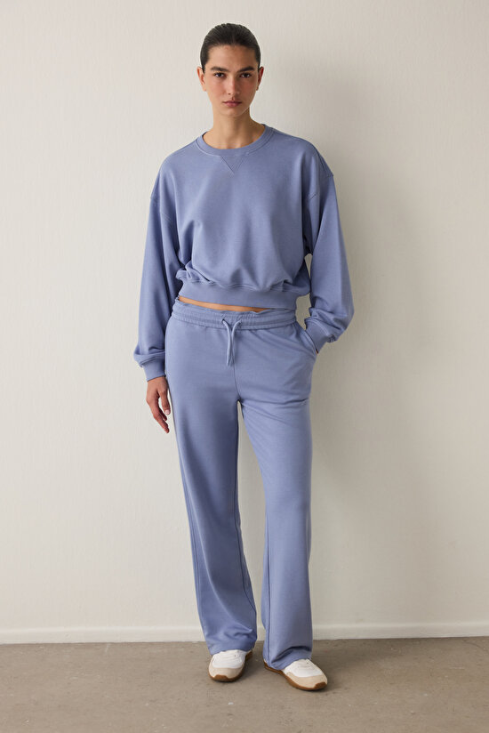 Indigo Curvy Edge Crew Neck Oversize Crop Sweatshirt - 3