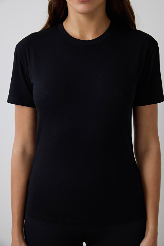 Basic Slim Fit T-Shirt Basic Slim Fit T-Shirt - 3