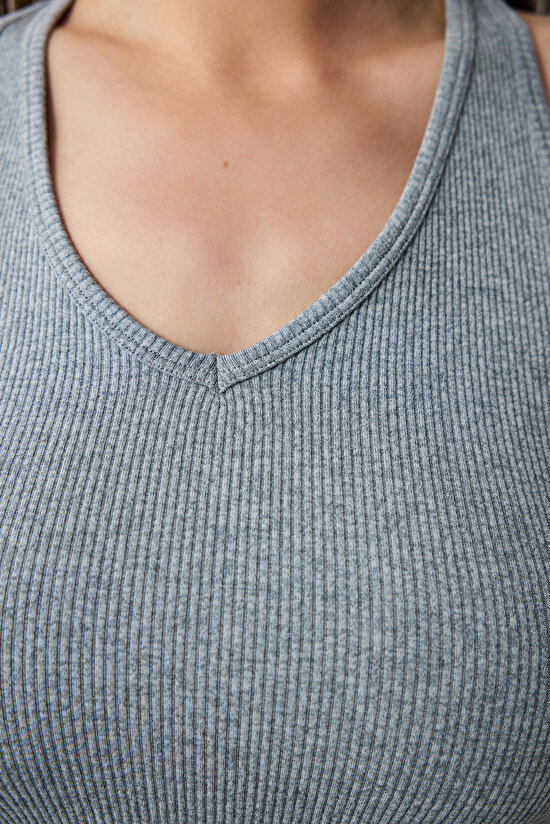 Gri Melanj V Yaka Sırt Detaylı Dikişsiz Seamless Üst - 3