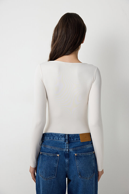 Front Detailed Bej Body Front Detailed Bej Body - 4