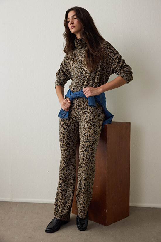 Leopard Patterned High Waisted Bell-bottomed Trousers Leopard Patterned High Waisted Bell-bottomed Trousers - 5