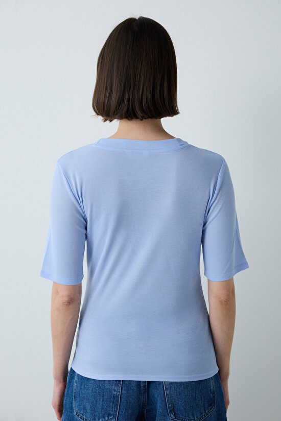 Açık Mavi V Yaka Loose Tişört - 4