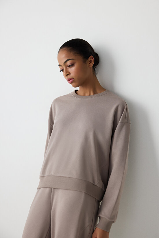 Stitch Detailed Active Sweatshirt - 4