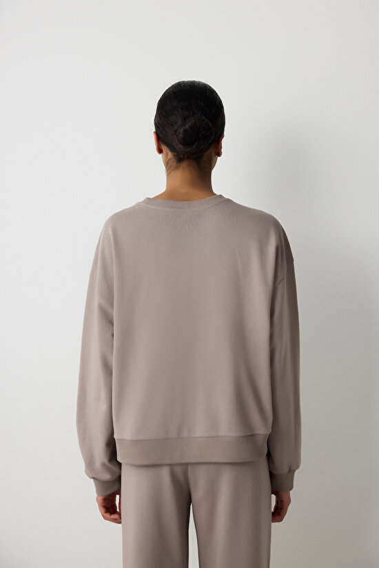 Stitch Detailed Active Sweatshirt - 7