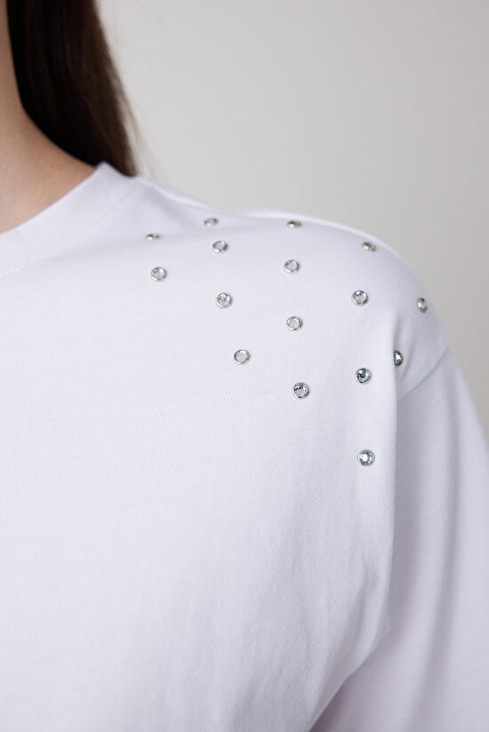 Stud Detailed White Tshirt - 3