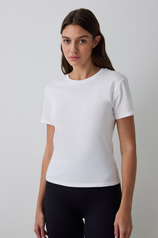 Beyaz Bisiklet Yaka Basic Dar Kesim Tişört - 4