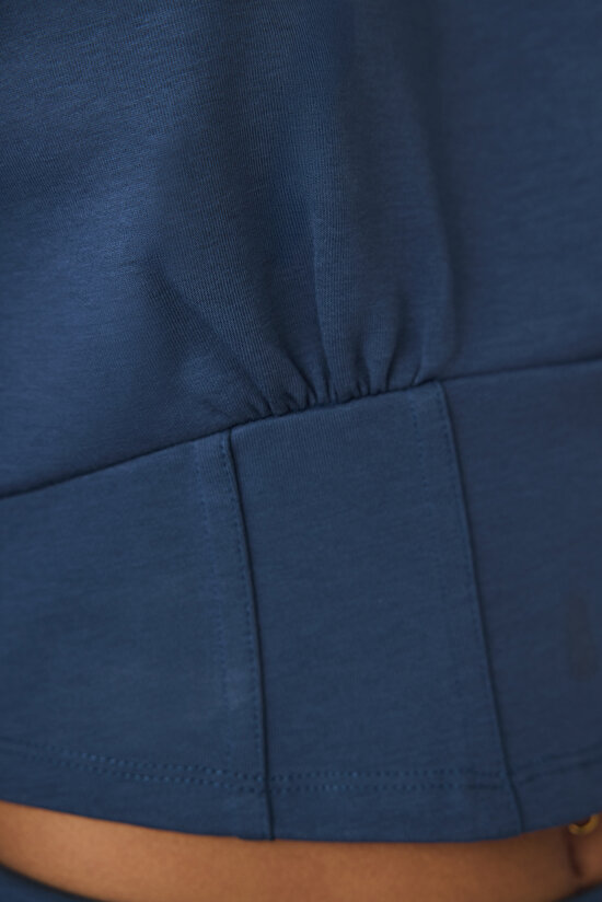 Indigo Belle Line Crew Neck Crop Sweatshirt - 5