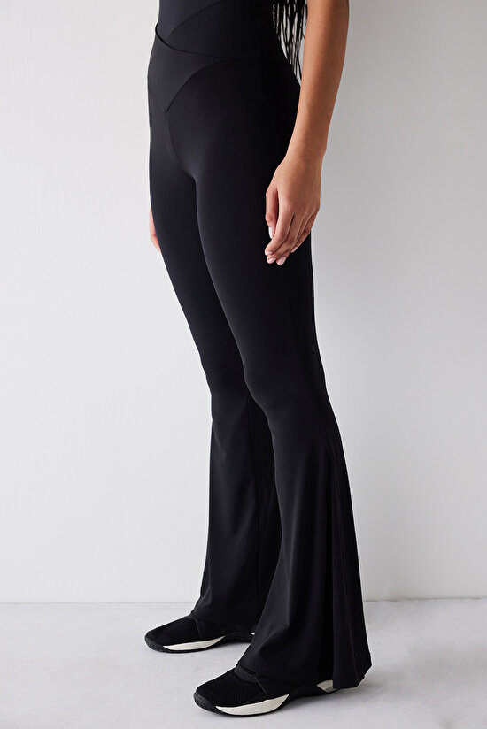 Siyah Çapraz Bel Detaylı Slim Fit Flare İspanyol Paça Pantolon - 1