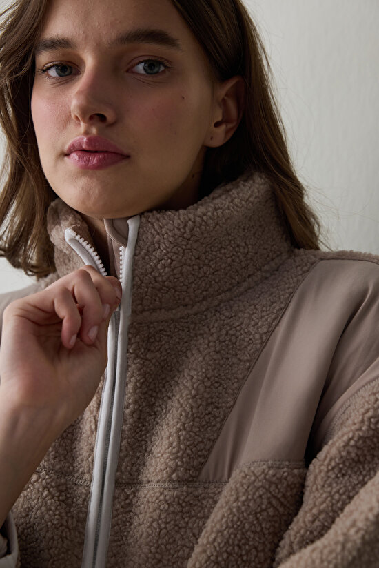 Beige Thermal Effect Zippered Polar Jacket - 5