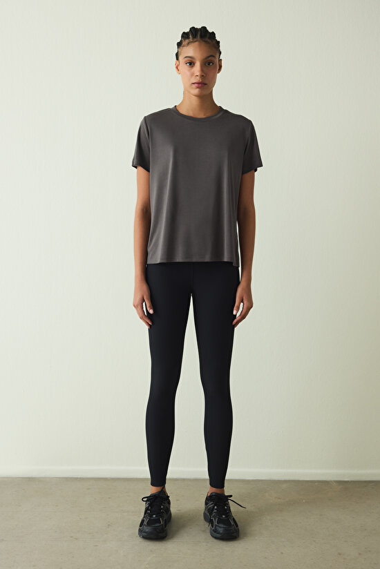 Siyah Yüksek Bel Toparlayıcı Cut Out Detaylı Fitilli Tayt - 5