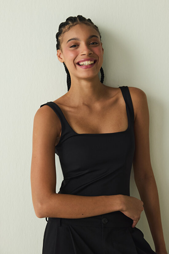 Black Square Neck Thick Strap Covered Bustier - 4