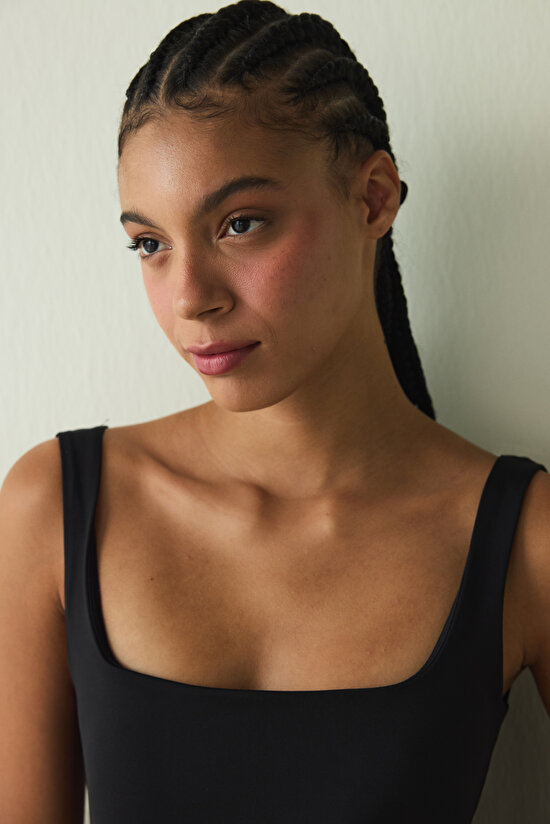 Black Square Neck Thick Strap Covered Bustier - 8