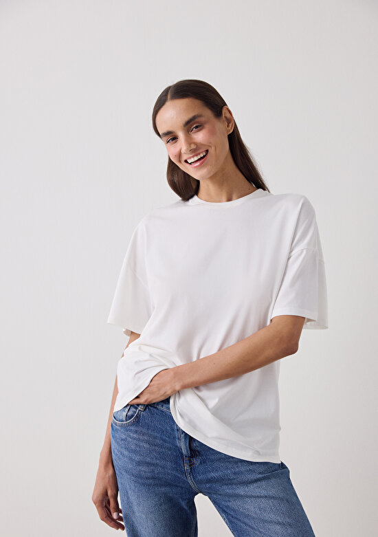 Kırık Beyaz Bisiklet Yaka Basic Oversize Tişört - 1