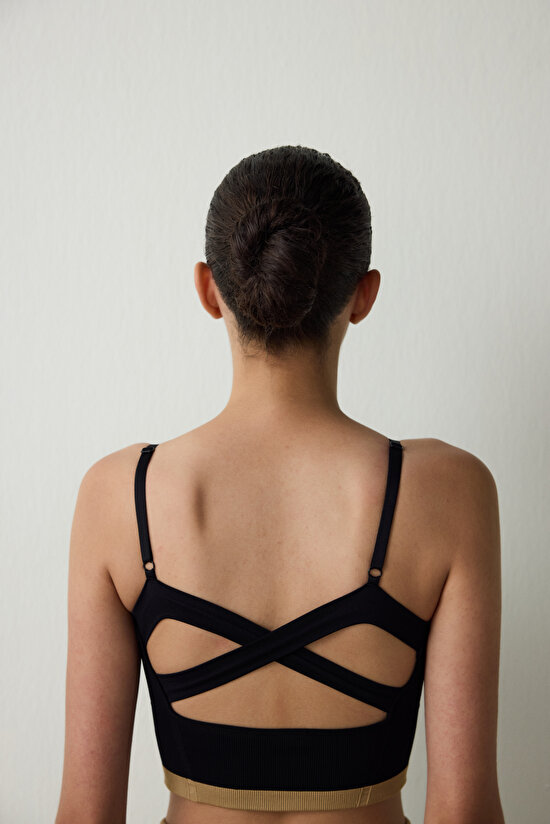 Siyah Dikişsiz Seamless Çapraz Askılı Spor Sütyeni Siyah Dikişsiz Seamless Çapraz Askılı Spor Sütyeni - 5