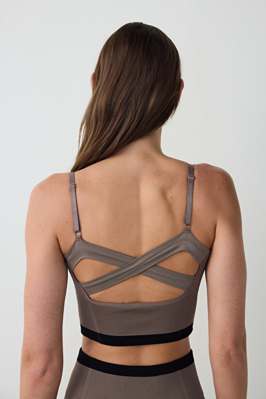 Haki Seamless Dikişsiz Çapraz Askılı Spor Sütyeni Haki Seamless Dikişsiz Çapraz Askılı Spor Sütyeni - 9