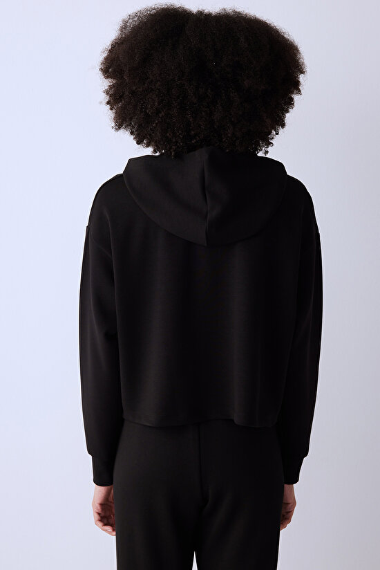 Silky Feel Black Sweatshirt - 4