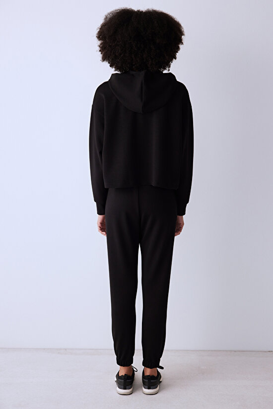 Silky Feel Black Sweatshirt - 5